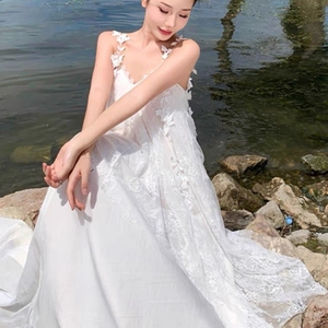 白色蕾丝网纱吊带连衣裙蝴蝶礼服晨袍长裙宽松超仙绝美度假沙滩裙