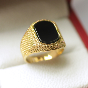 韩版复古黄金色欧美黑玛瑙戒指男士宝石钛钢指环男食指戒子可刻字