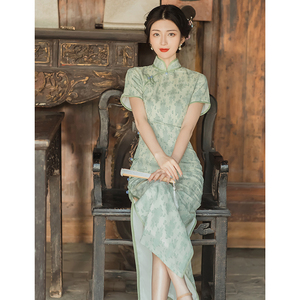 新中式复古清冷感绝美改良旗袍少女年轻款绿色国风裙子平时可穿夏