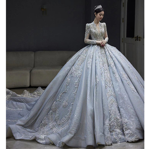 法式蓝色v领长袖婚纱2024新款新娘重工奢华大拖尾宫廷风复古主纱