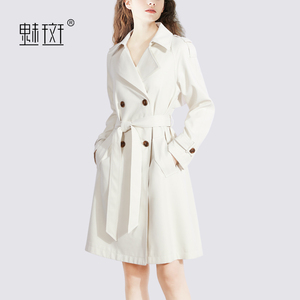 魅斑今年流行中长款风衣外套女设计感米白色春装2024新款收腰大衣