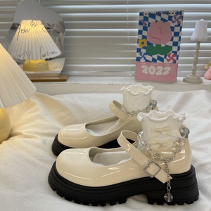 油桃Yoto白色英伦小皮鞋女2024夏季新款珍珠仙女风厚底玛丽珍单鞋