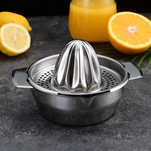 加厚不锈钢榨汁器手动挤水果柠檬橙子压汁器果汁机榨汁杯婴儿迷你