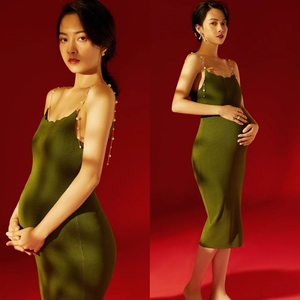 孕妇照服装新款外径绿色森女复古油画风摄影吊带裙孕妇照片写真服