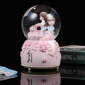 1创意水晶球音乐盒八音盒独角兽女孩儿童生日礼物玻璃球摆件女生
