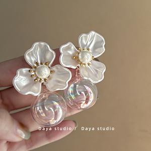 琉璃花之夜 两戴超仙法式复古珍珠花朵玻璃球耳环 高级感小众气质