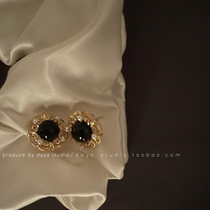 高级感~vingate复古圆形珍珠迷你耳环 法式气质精致设计港风耳钉