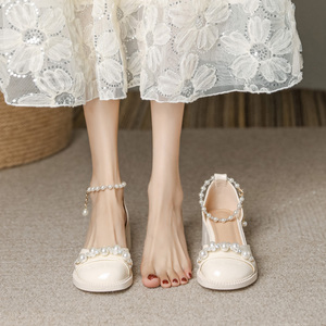 高跟鞋女法式粗跟仙女风气质米白色百搭复古小众甜美温柔玛丽珍鞋