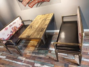 复古工业风主题餐厅铁艺卡座沙发火锅烤肉店餐饮商用餐桌椅组合
