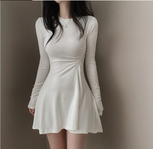 白色纯欲T恤裙连衣裙早春大码胖mm显瘦长袖包臀裙不规则欧美短裙