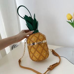个性菠萝造型包包2022小清新文艺少女ins单肩斜挎铆钉链条圆筒包