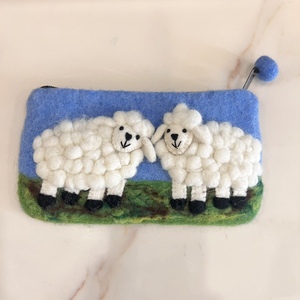 尼泊尔手工羊毛毡 两只绵羊零钱包 手机包 清新靓丽手拿包