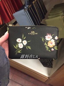 美代现货Coach/蔻驰女士零钱包腕包手包新款美观实用 正品现货