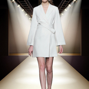 夏装女装2024新款chic白色中长款收腰小西装修身薄款长袖风衣外套