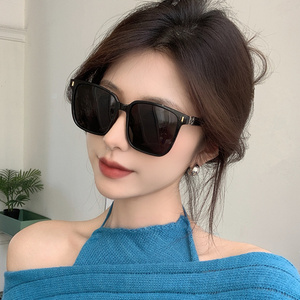 韩版网红超黑色偏光墨镜女大框圆脸显瘦高级感街拍太阳镜方框眼镜