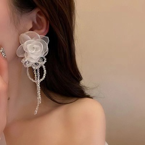 白色玫瑰花流苏耳钉女夏夸张设计感耳环小众气质高级无耳洞耳夹