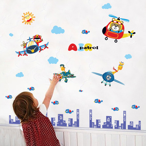 自粘卡通动物飞行员墙贴男孩卧室儿童房床头柜门墙壁装饰飞机贴纸