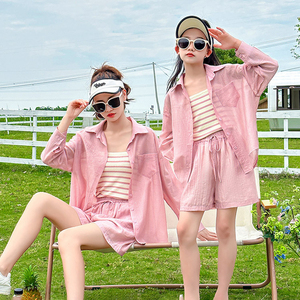 沙滩海边度假亲子装母女粉色防晒衣2024新款夏天衬衣套装三件套潮