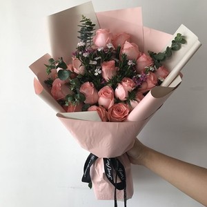 鲜花速递山东威海鲜花店同城文登荣成生日送康乃馨红玫瑰花束礼盒