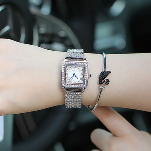 新款方形满镶钻女士腕表爆款大气个性时尚百搭款防水休闲手表