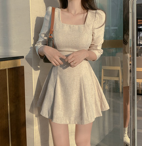 韩国chic春夏法式小众气质方领七分袖小个子高腰A字连衣裙短裙女