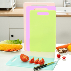 菜板塑料切菜板彩色PE砧板长方形无毒硅胶粘板便携轻便板加厚商用