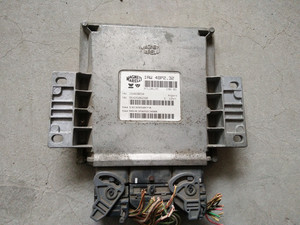 雪铁龙C5发动机电脑板IAW.4892.32控制模块二手拆车包装车