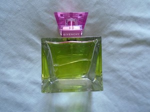 Givenchy Absolutely  纪梵希女士香水  50ML  限量版 EDT