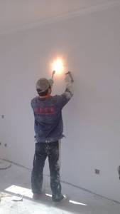 上海墙面粉刷立邦多乐士漆房屋维修二手房别墅改造刮大白刷墙服务