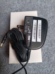 ASUS华硕9.5V2.5A。EPC上网本AD59930 /