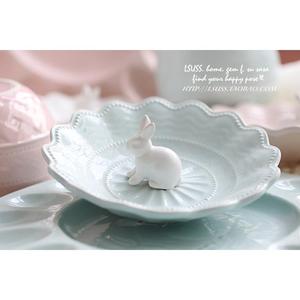 Lsuss珍珠边浮雕立体陶瓷装饰小兔子粉白蓝色少女盘子碗餐厅摆件
