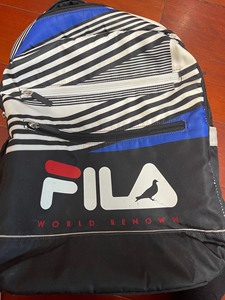 FlLA书包，八成新。宽30，长40，厚17