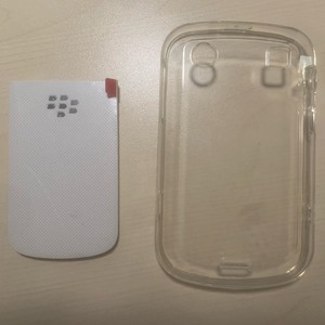 黑莓9900手机，9930手机保护壳，清水套，清水壳，和一个
