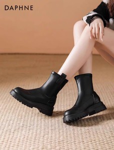 [达芙妮低价清仓]达芙妮短靴女2023新款鞋子女冬季百搭黑色