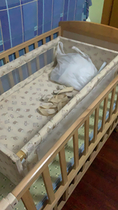 小龙哈彼儿童实木床，放置，几乎全新，配件齐全，送床垫。