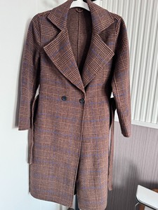 拉维妮娅羊毛格子大衣，75.8%羊毛，M码165/88，衣长