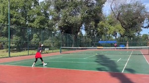网球一对一私教体验课150元/小时，成人、儿童、青少年均可，
