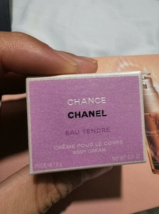 香奈儿Chanel邂逅柔情柔肤润体乳霜身体乳霜，6g，香奈儿