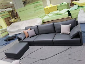 沙发多做了一套，2.8米长含脚蹬，全新，图片上脚还没有安装，