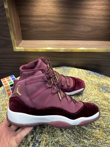 aj11 红丝绒 43码 原盒 穿一次 999