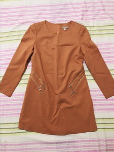 水云间春秋季长袖连衣裙，M码160，标准码，饱和度不高的橙色