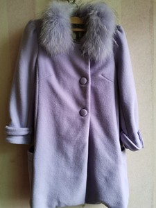 米拉格呢大衣，薰衣紫，颜色很漂亮，毛领是真毛，39元包邮！