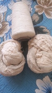 纯棉线，老百姓用纺车纺织的线，包老包真，几十年前的老货，两卷