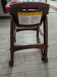 Rubbermaid 儿童餐椅，美国买回，广州嘉禾望岗地铁站