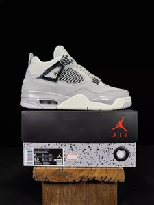 Air Jordan 4 AJ4 灰色液态银中帮复古篮球鞋舒