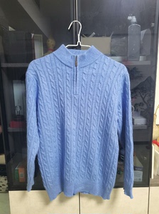 蓝色领口拉链毛衣羊毛衫，男女同款，很柔软。120—150斤可