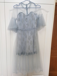 亦谷重工纱裙连衣裙，实物雾霾蓝色，可用于伴娘礼服，借maxr