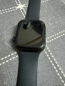 apple watchs8 45mm港版 帶esim 有几处