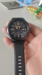 Jeep智能全境界腕表，手表有绑定不能绑定APP，只能插手机