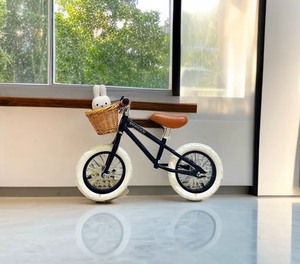 Banwood西班牙进口儿童自行车平衡车不带脚踏的正品保证粉